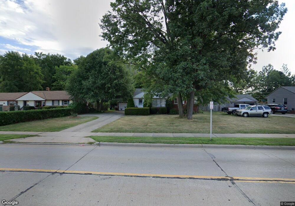 827 E 305th St, Willowick, OH 44095 - photo 1
