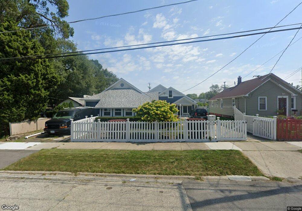 723 Pine St, Waukegan, IL 60085 - photo 1