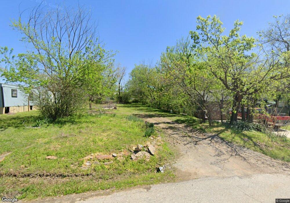 807 N 10th St, Sapulpa, OK 74066 - photo 1