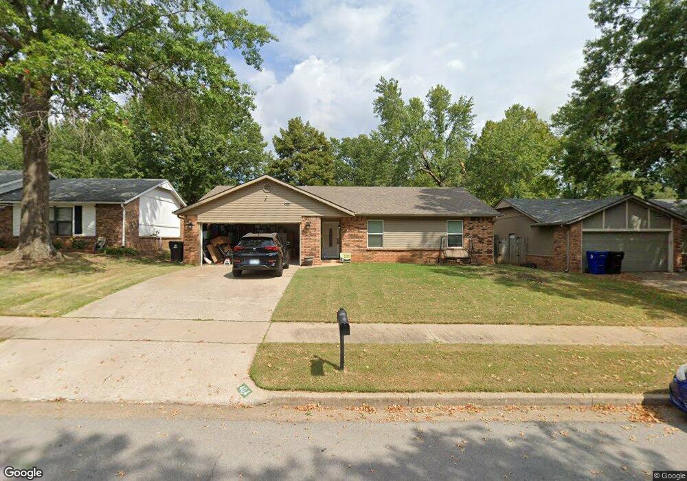 404 E Austin St, Broken Arrow, OK 74011 - photo 1