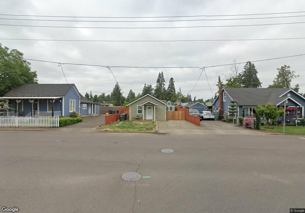 377 S Locust St, Canby, OR 97013 - photo 1