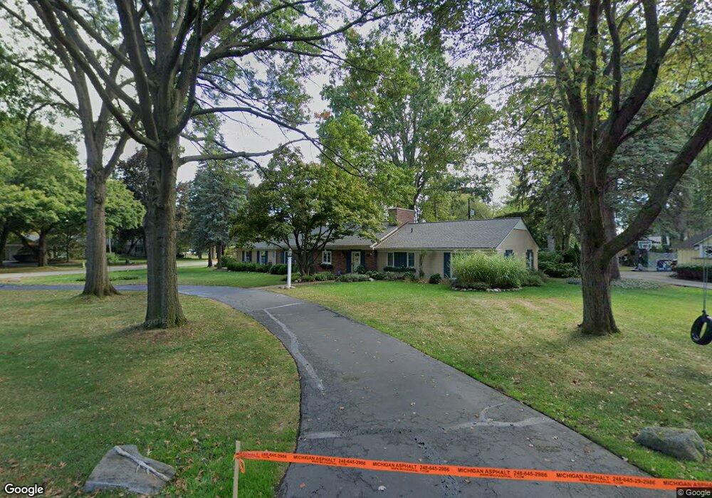 4125 Sandy Ln, Bloomfield Hills, MI 48301 - photo 1