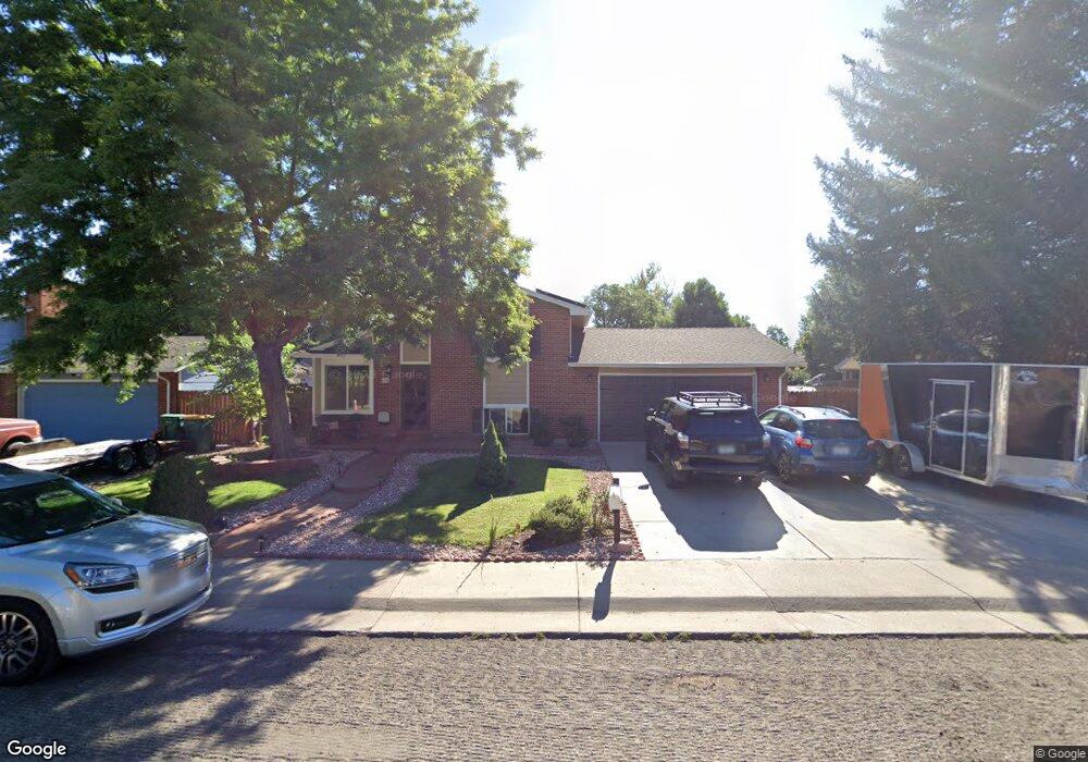 638 Naples Way, Aurora, CO 80011 - photo 1