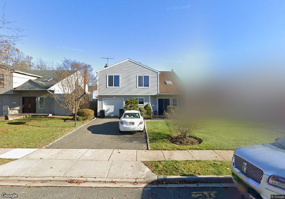 16 Arbor Ln, Merrick, NY 11566 - photo 1