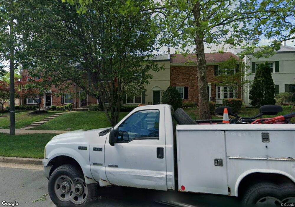 8405 Forrester Blvd, Springfield, VA 22152 - photo 1