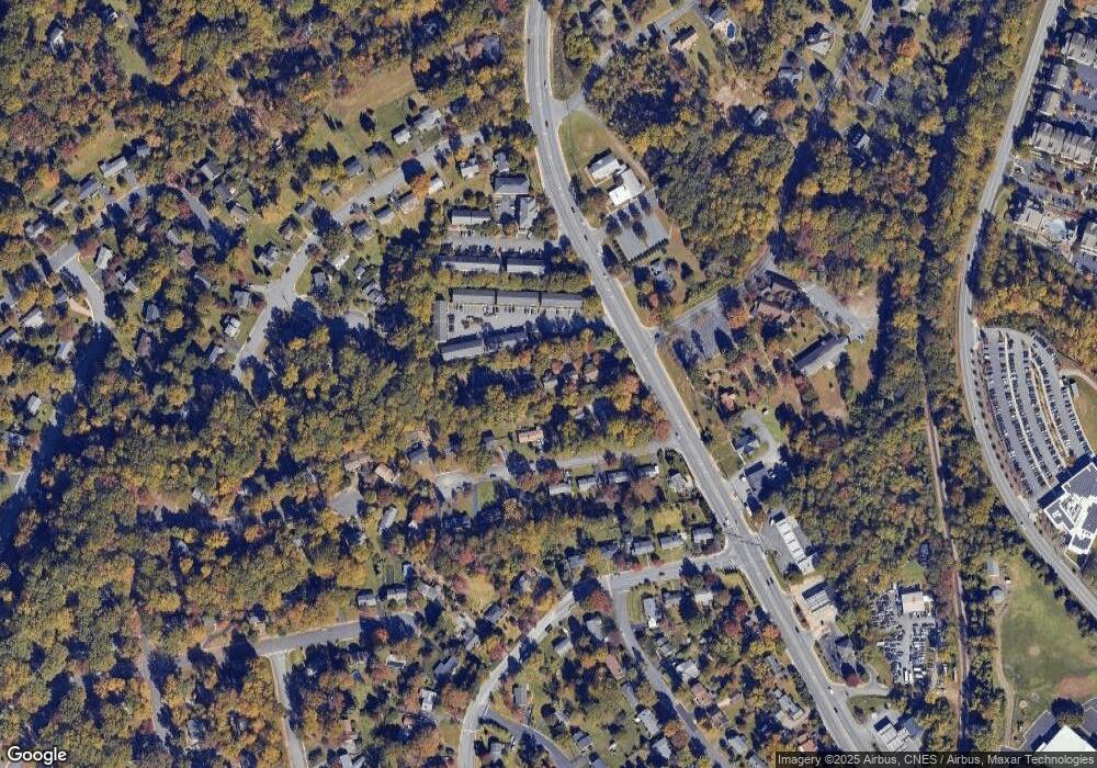 1174 Pine Haven Ct, Charlottesville, VA 22901 - photo 1