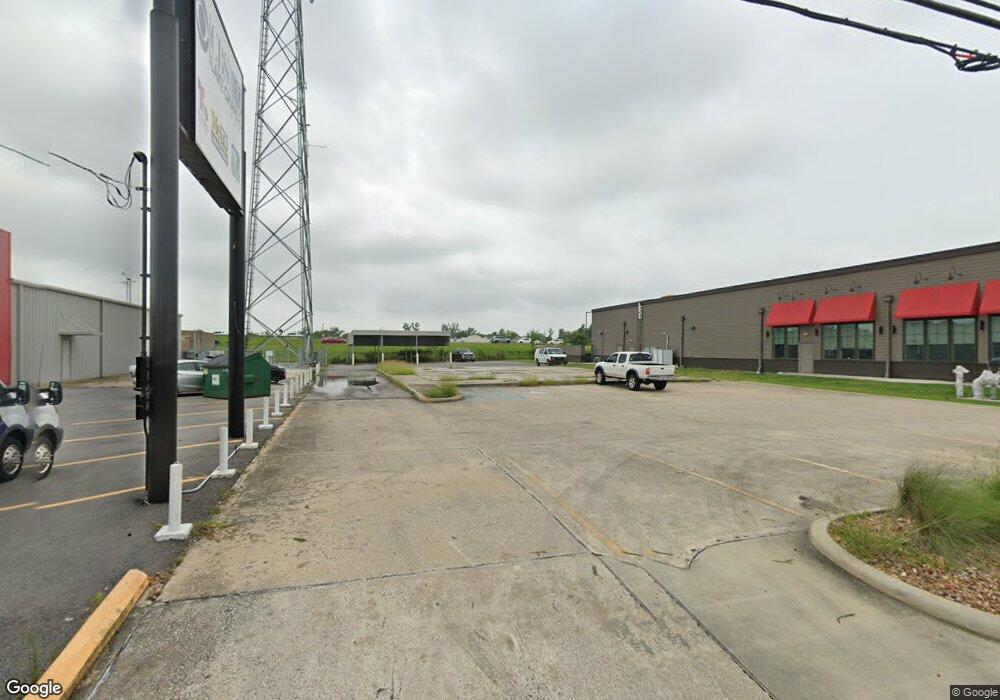 149 W Prien Lake Rd, Lake Charles, LA 70601 - photo 1