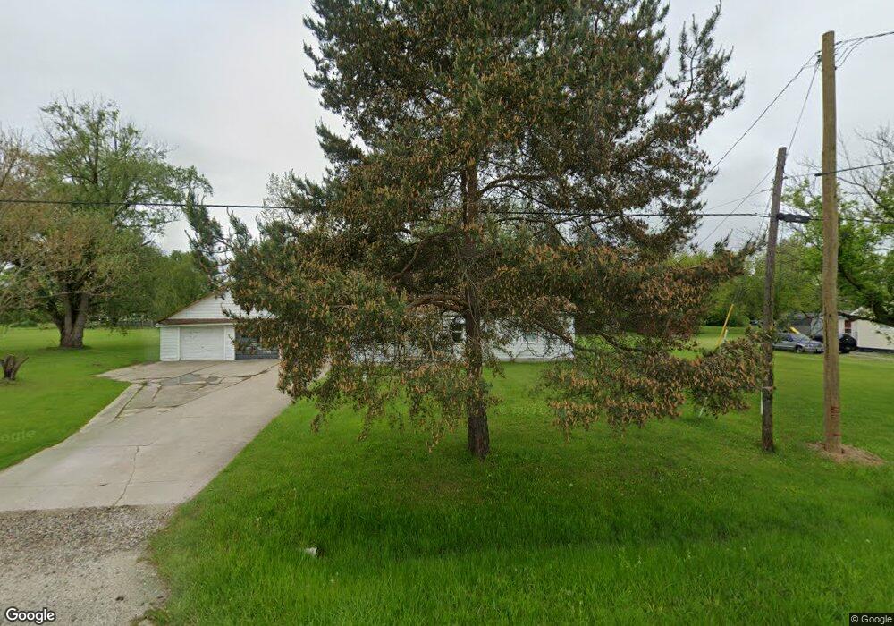 6129 N Linden Rd, Mount Morris, MI 48458 - photo 1