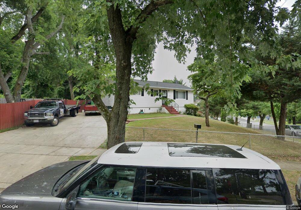 7001 Drylog St, Capitol Heights, MD 20743 - photo 1