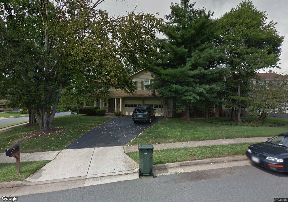 3622 Great Laurel Ln, Fairfax, VA 22033 - photo 1