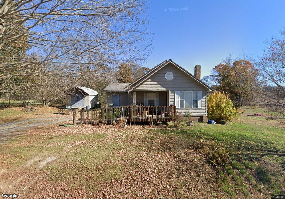 1977 Helton Rd, Bean Station, TN 37708 - photo 1