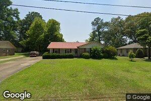 27 Park Ln, Selma, AL 36701