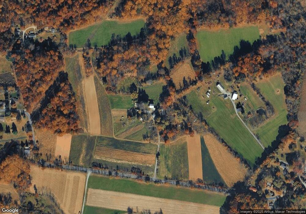 5784 Emmaus Rd, Emmaus, PA 18049 - photo 1