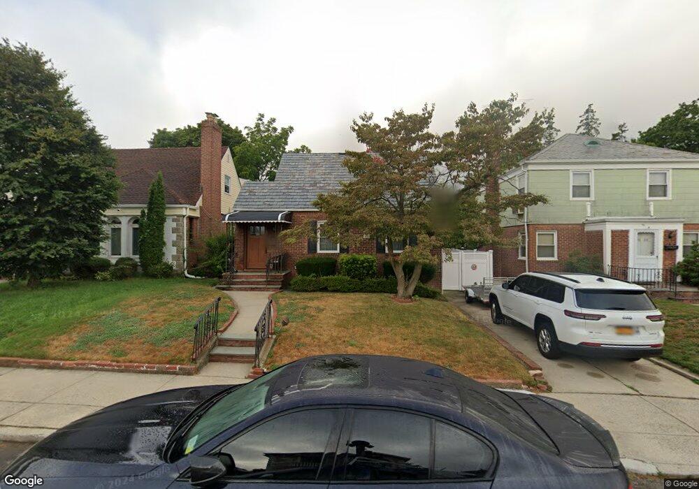 7632 175th St, Fresh Meadows, NY 11366 - photo 1