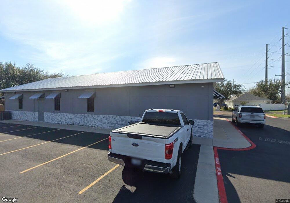1018 W Wisconsin Rd, Edinburg, TX 78539 - photo 1