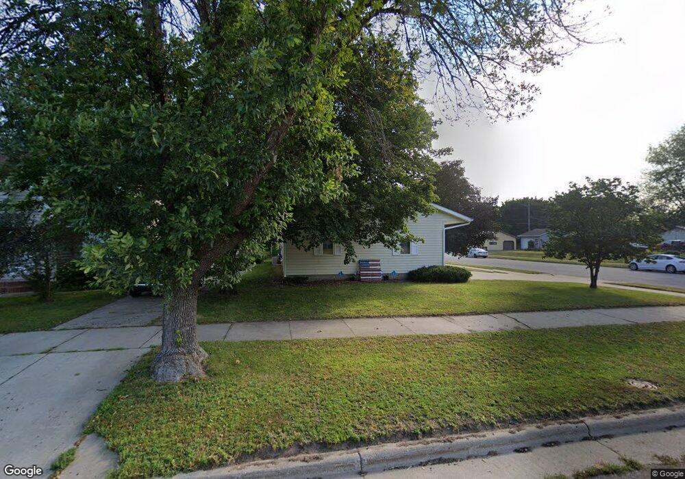 1006 N Broadway St, New Ulm, MN 56073 - photo 1