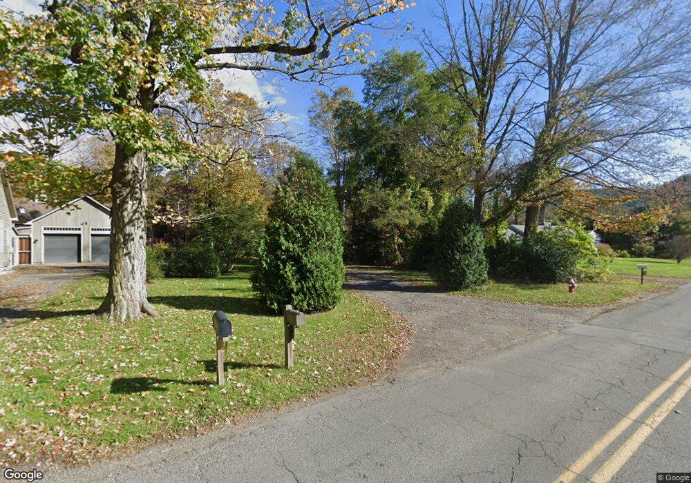 34 Silver St unit 1, Great Barrington, MA 01230 - photo 1