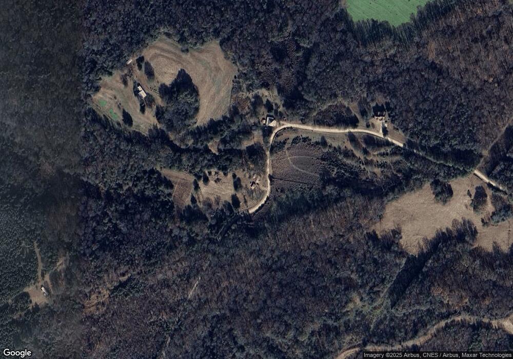 848 Red Hill Rd, Carnesville, GA 30521 - photo 1