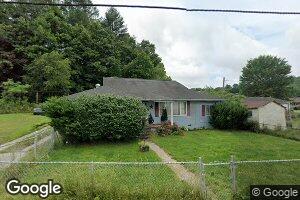 112 Park St, Sophia, WV 25921