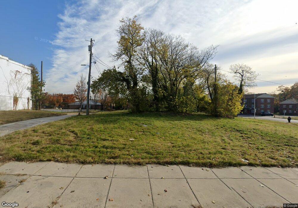 313 N Schroeder St, Baltimore, MD 21223 - photo 1