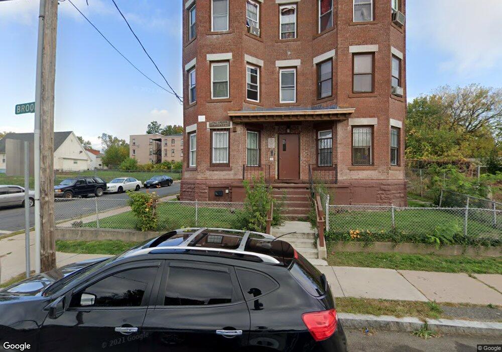 116 Brook St, Hartford, CT 06120 - photo 1