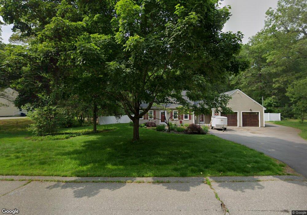 12 Greenwich Rd, Litchfield, NH 03052 - photo 1