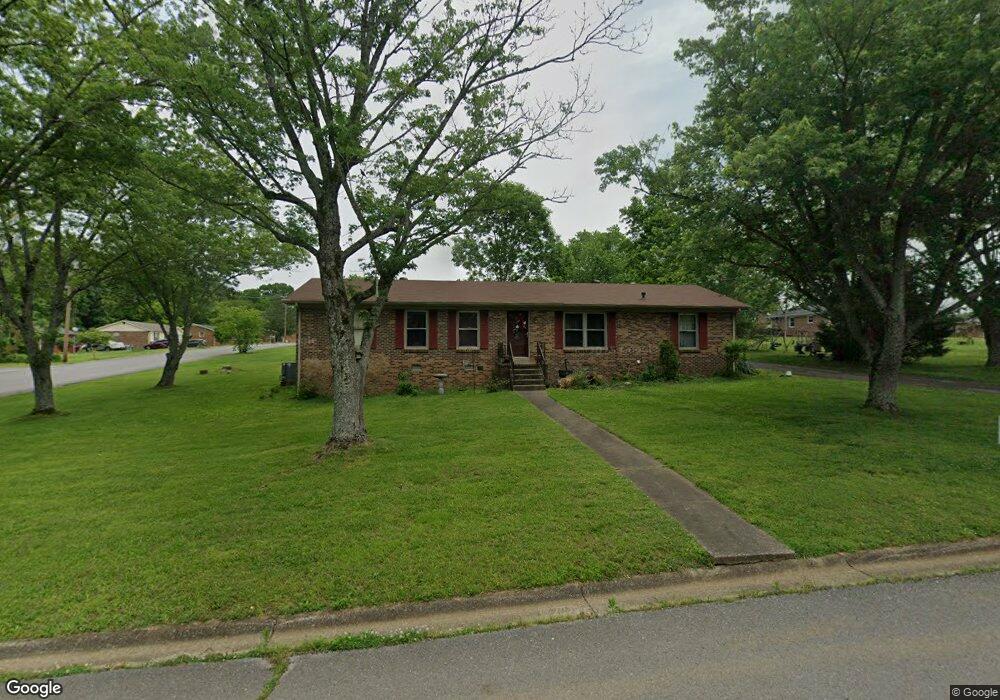 401 Neely Ave, Shelbyville, TN 37160 - photo 1