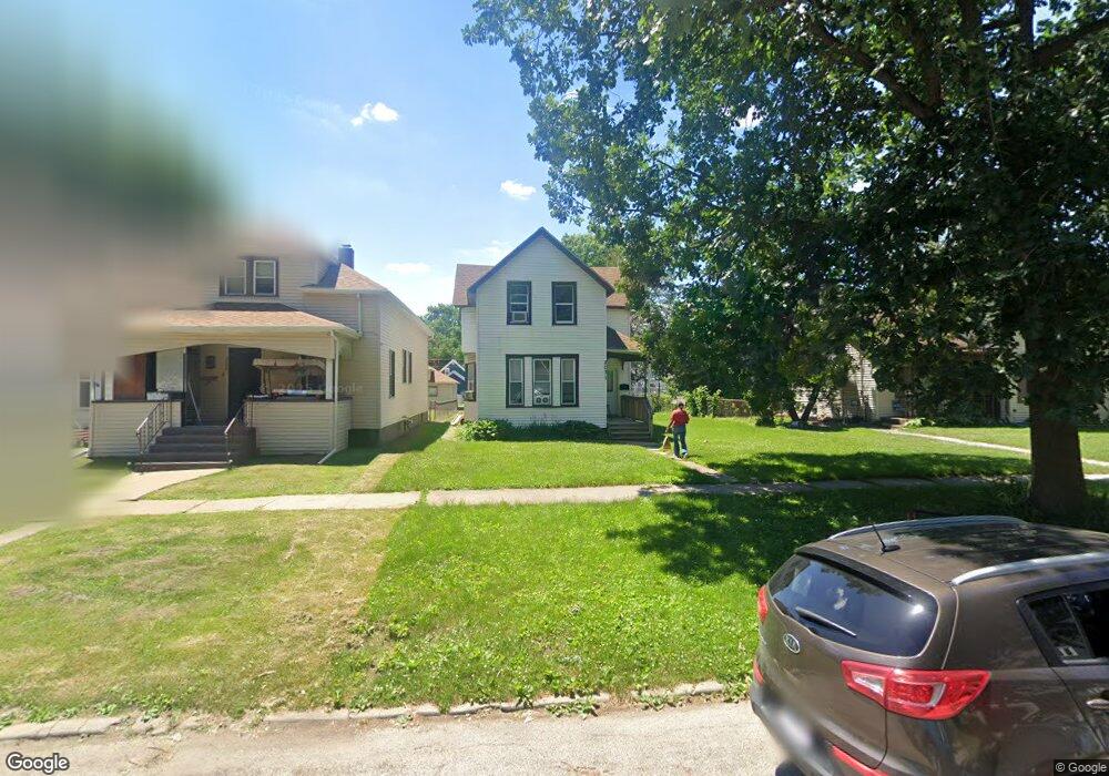 2031 W 2nd St, Davenport, IA 52802 - photo 1