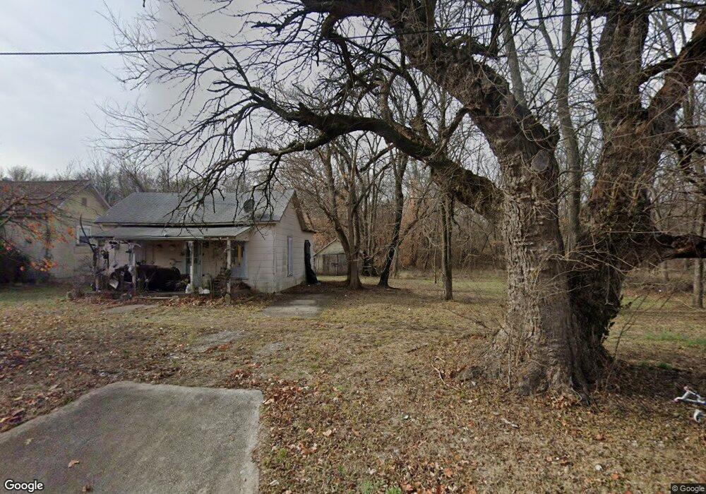 1006 N Central Ave, Parsons, KS 67357 - photo 1