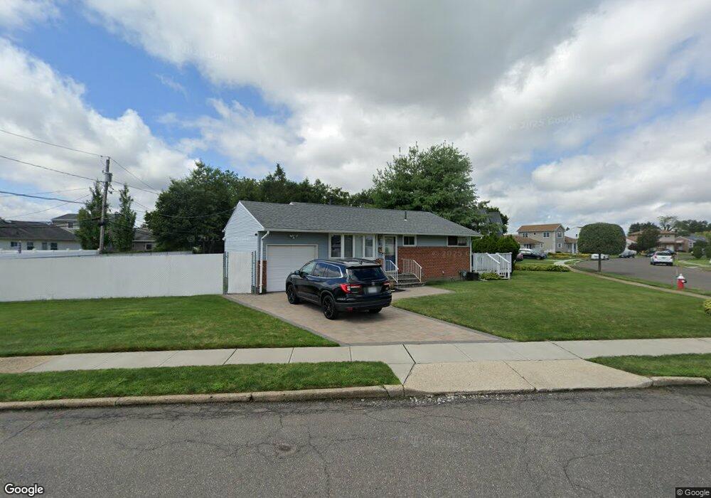 3 Durham Place, Plainview, NY 11803 - photo 1