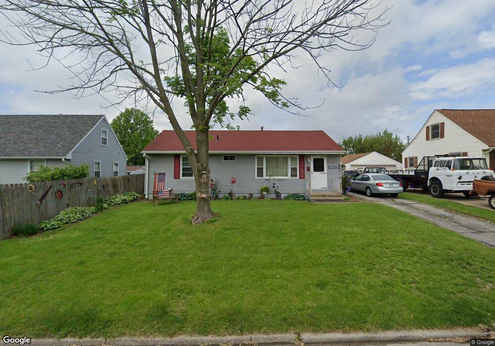 2320 Deborah Dr SW, Cedar Rapids, IA 52404 - photo 1