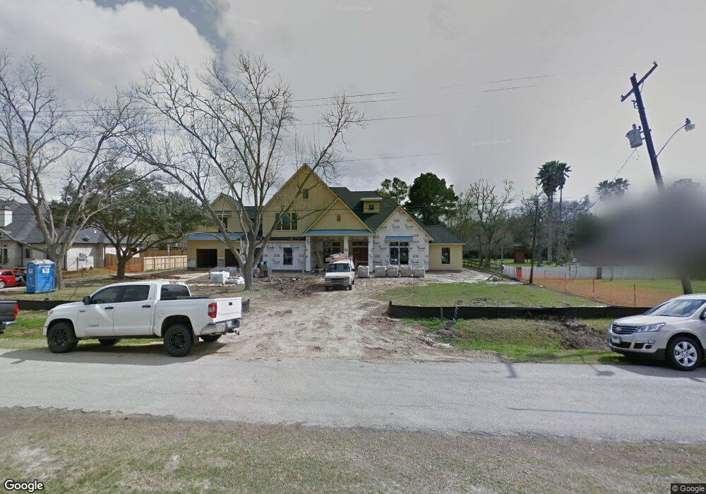 309 Leisure Ln, Friendswood, TX 77546 - photo 1