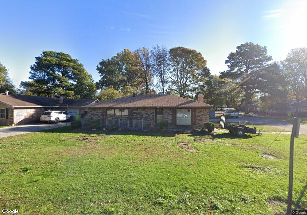 1109 S Columbus St, Stuttgart, AR 72160 - photo 1