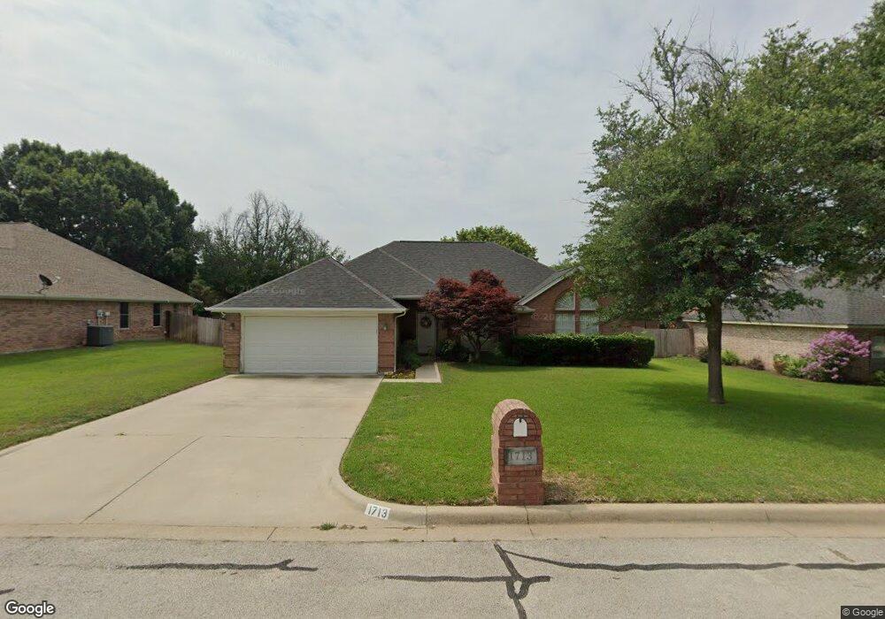 1713 Oakmeadow Dr, Decatur, TX 76234 - photo 1