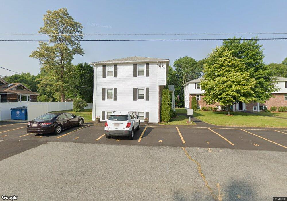 93 Elm St unit 7B,93, Uxbridge, MA 01569 - photo 1