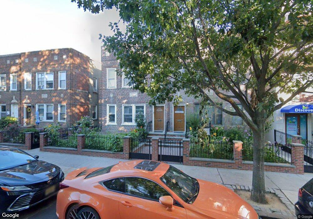 3020 37th St, Astoria, NY 11103 - photo 1