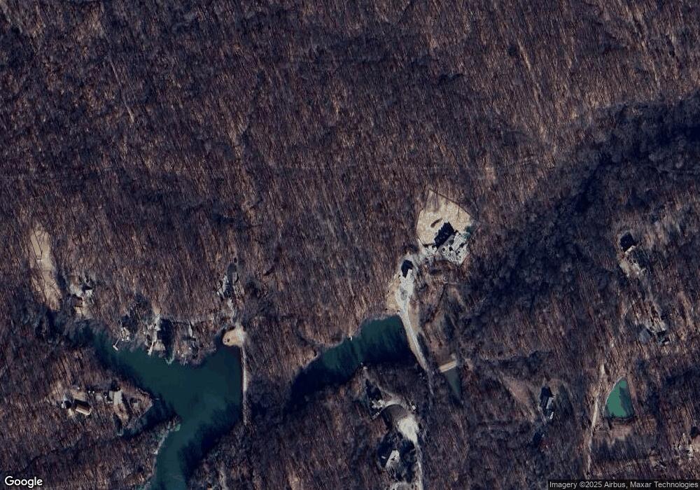 8730 Winslow Ct, Columbus, IN 47201 - photo 1