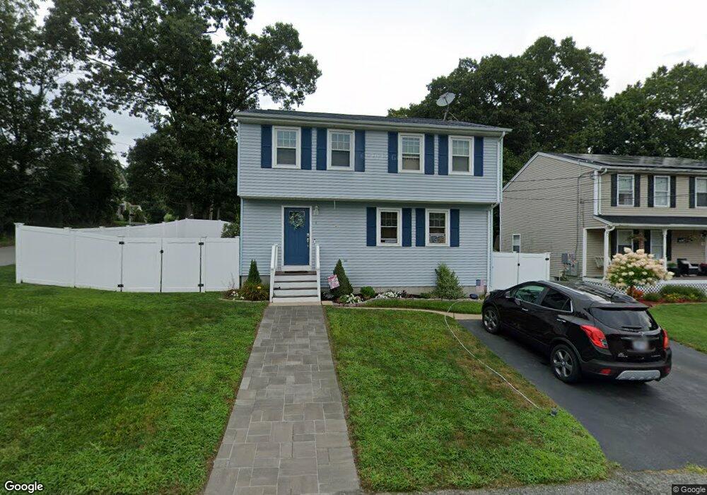 2 Sugar Pine Dr, Cumberland, RI 02864 - photo 1