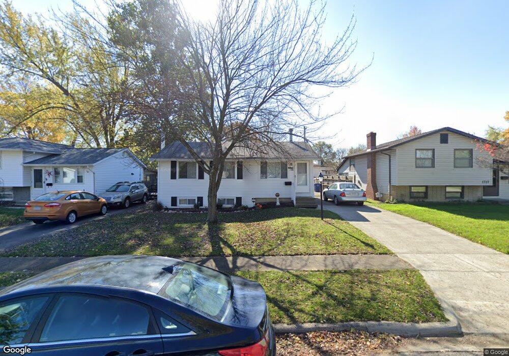 1723 Brookfield Square S, Columbus, OH 43229 - photo 1