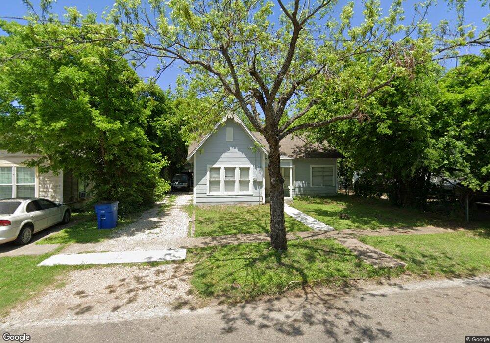 206 W Latimer St, Ennis, TX 75119 - photo 1