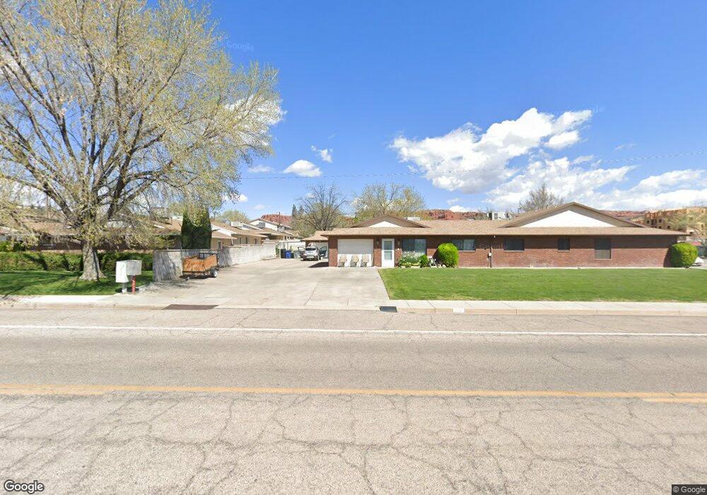 324 W 100 S unit 2, Saint George, UT 84770 - photo 1
