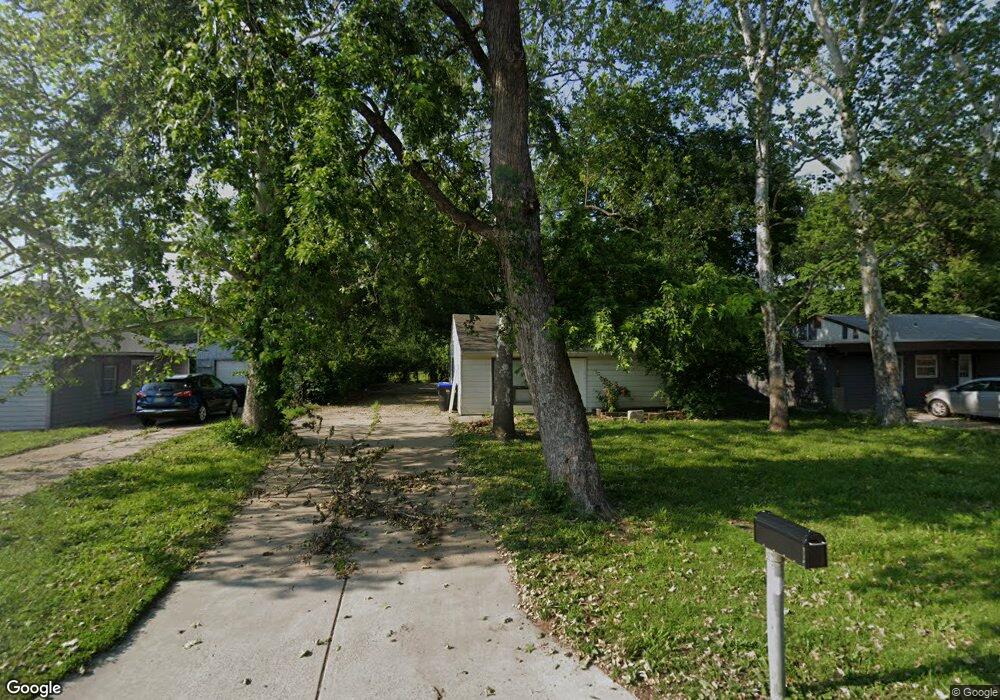 606 SE 34th St, Topeka, KS 66605 - photo 1