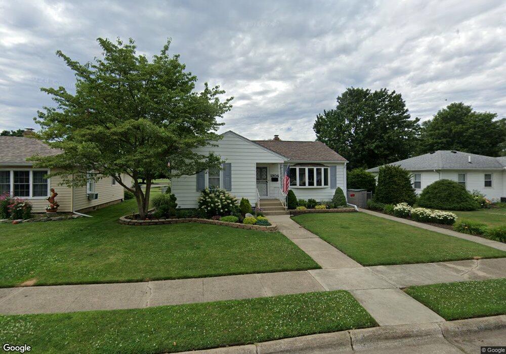 1304 Wright Ave, La Porte, IN 46350 - photo 1