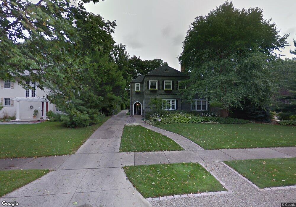 482 Rivard Blvd, Grosse Pointe, MI 48230 - photo 1