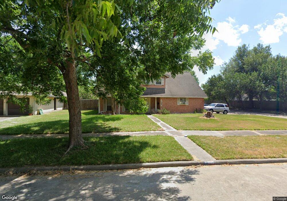 11055 Caribbean Ln, Houston, TX 77089 - photo 1