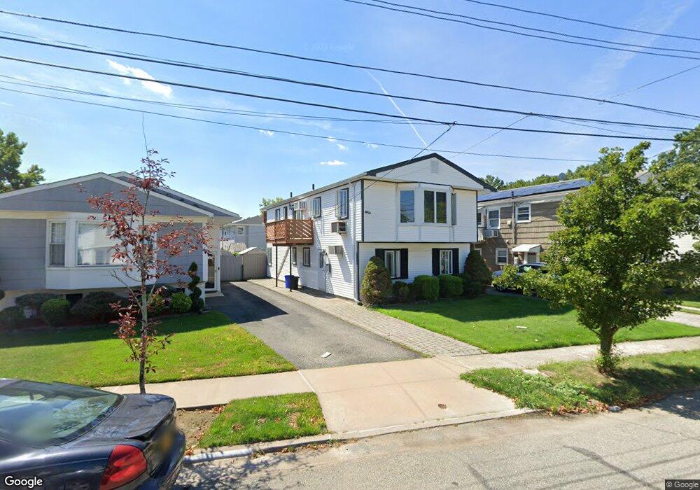 70 Wolverine St, Staten Island, NY 10306 - photo 1