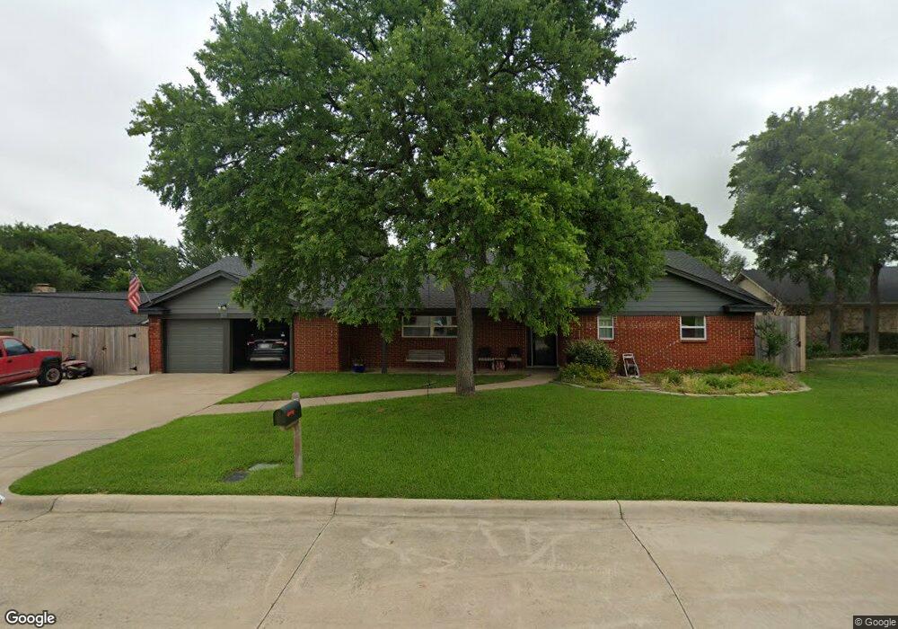 314 Somerset Cir, Bedford, TX 76022 - photo 1