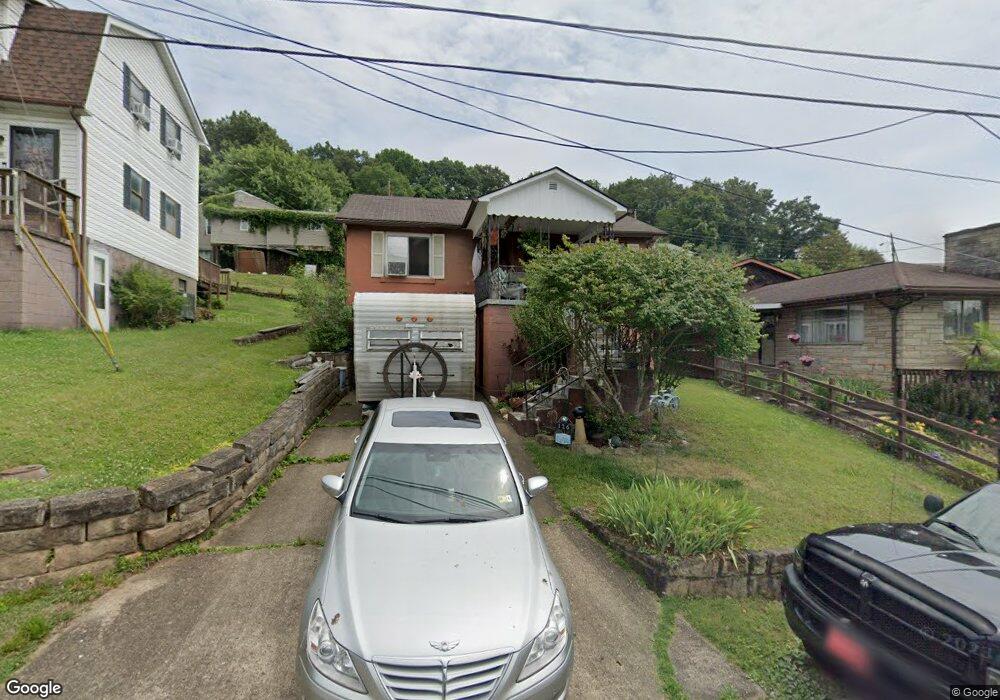 126 Chestnut St, Dunbar, WV 25064 - photo 1