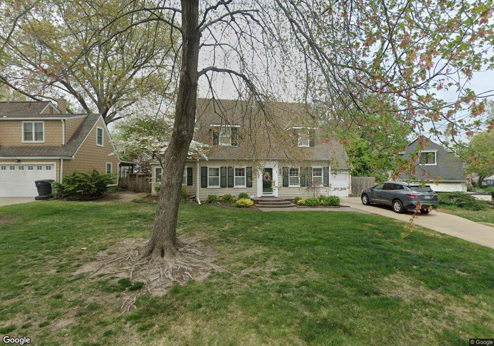 3510 SW York Way, Topeka, KS 66604 - photo 1