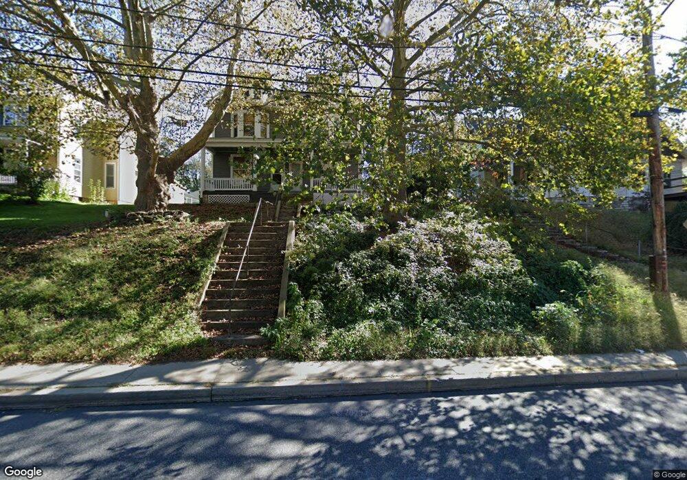 325 Park Ave, Hershey, PA 17033 - photo 1